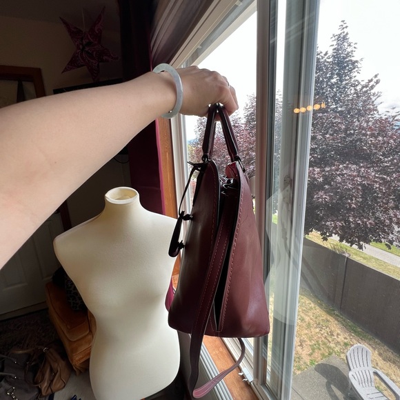 Coach 1941 Dakotah 22 Burgundy Bordeaux Glovetanned Leather Satchel - Picture 3 of 9